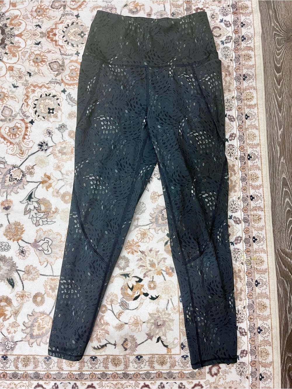 Vively workout leggings with pockets